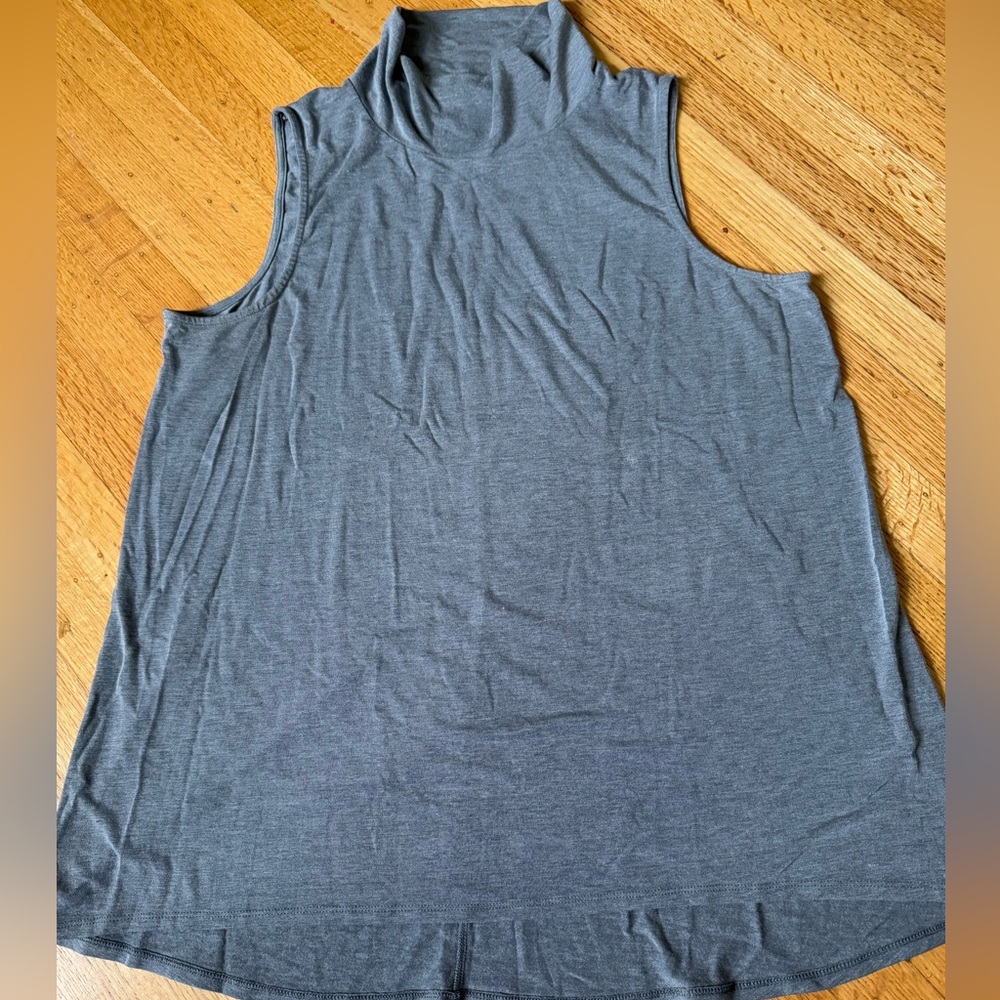 Sleeveless mock turtleneck